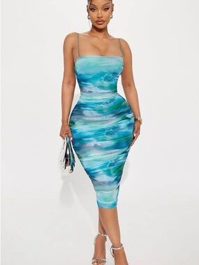 Fashion Nova Teal & Aqua Marble Midi Bodycon Dress ✨BUNDLE AVAILABLE✨